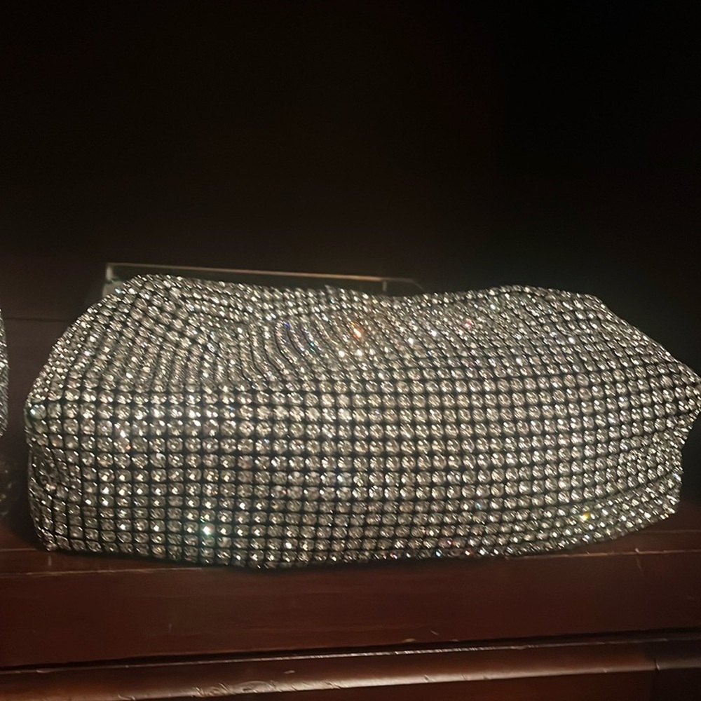 OUT OF STOCK!
Diva bling elegant bag - Picture 2 of 3